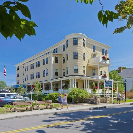 Colonial Inn 오겅키트 외부 사진