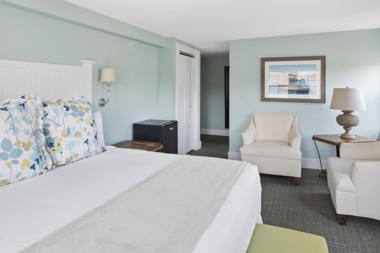 Colonial Inn 오겅키트 외부 사진